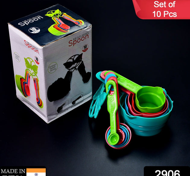 Plastic measuring spoons and cups set for home kitchen cooking