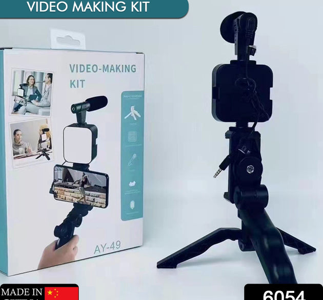 Vlogging kit with mini tripod and LED light