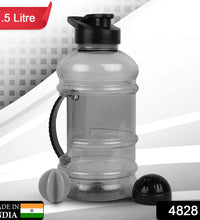 Sports water bottle with built-in mixer and strainer