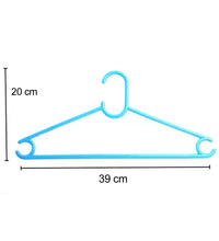 Plastic clothes hanger set