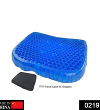 gel seat cushion showing flexibility.