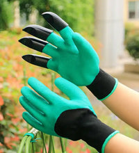 Garden gloves with claws for easy digging and planting