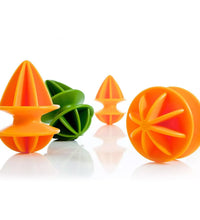 Plastic hand juicer for citrus