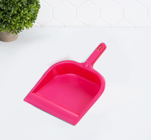 Lightweight plastic dustpan with handle, suitable for all surfaces.