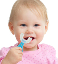 U S toothbrush for easy brushing of children's teeth