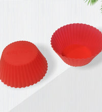 Silicone cupcake mould, flexible and durable.