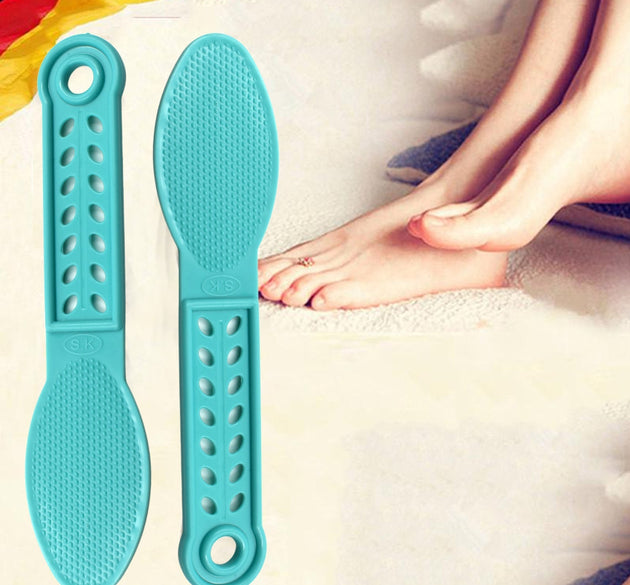 Plastic foot scrubber for pedicure.