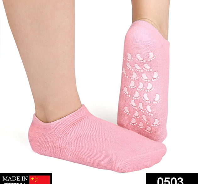 Gel socks for moisturizing feet.