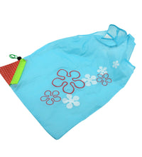 Reusable shopping bags with handles, foldable design.