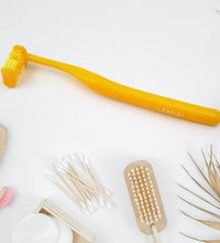 HexaFresh Anti-Bacterial Brush