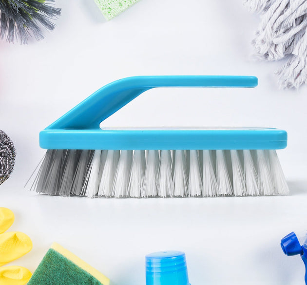 Cleaning brush handle