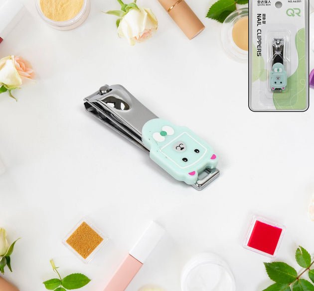 Cute Nail Clipper with Nail Catcher