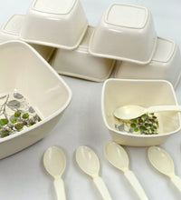 Classic 13-piece pudding set for various uses.