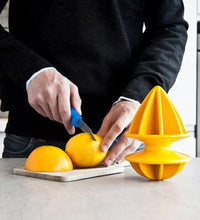 High-quality citrus hand juicer