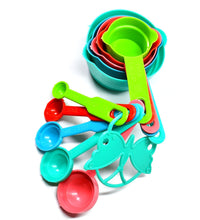 Plastic measuring spoons and cups set for accurate measurements