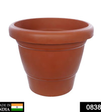 Medium size brown plastic planter pot 8 inches