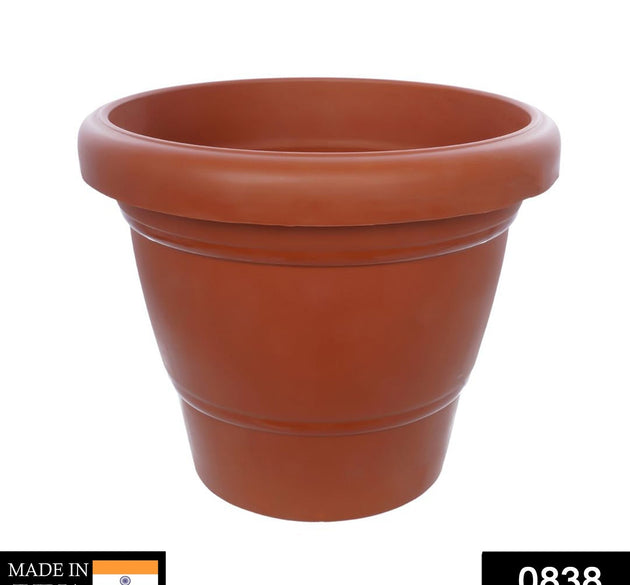 8-inch heavy plastic garden pot brown medium size