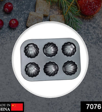 Baking tray with 6 non-stick slots