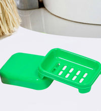 Covered soap case, designed for easy storage and hygiene in the bathroom.