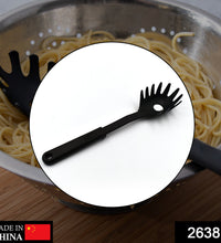 Heat-resistant pasta server