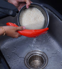 Strainer spoon for rice washing