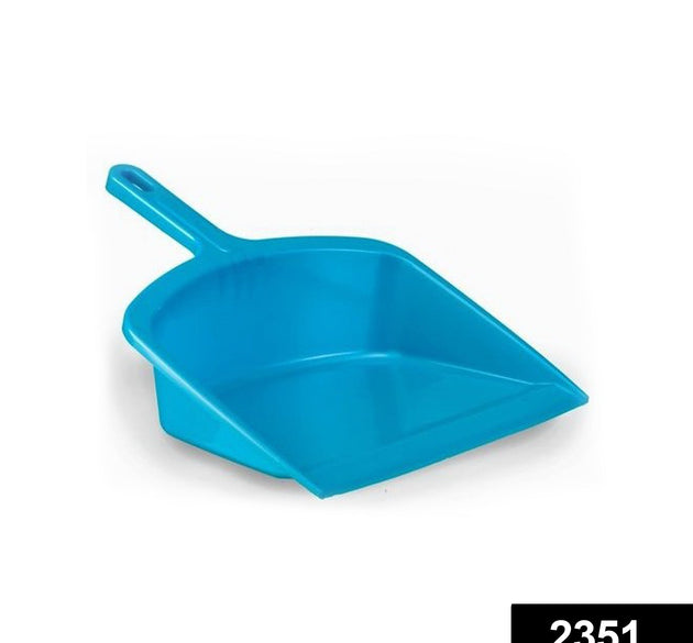 Lightweight plastic dustpan with handle, suitable for all surfaces.