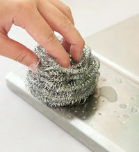 Round shape stainless steel scrubber, pack of 12, strong and long-lasting.