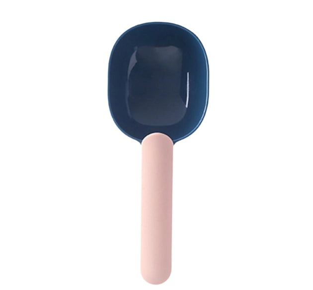 Pet food shovel with ergonomic handle and clip design