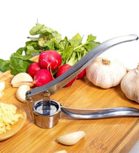 Garlic press and lemon juicer set