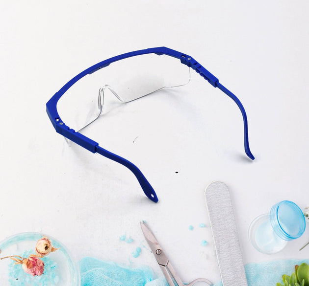 Safety glasses with UV protection and adjustable fit