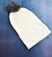 Skull slouchy winter beanie cap with black inside fur.