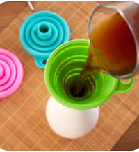 Kitchen silicone funnel, easy to clean.