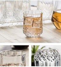 Transparent plastic glasses set