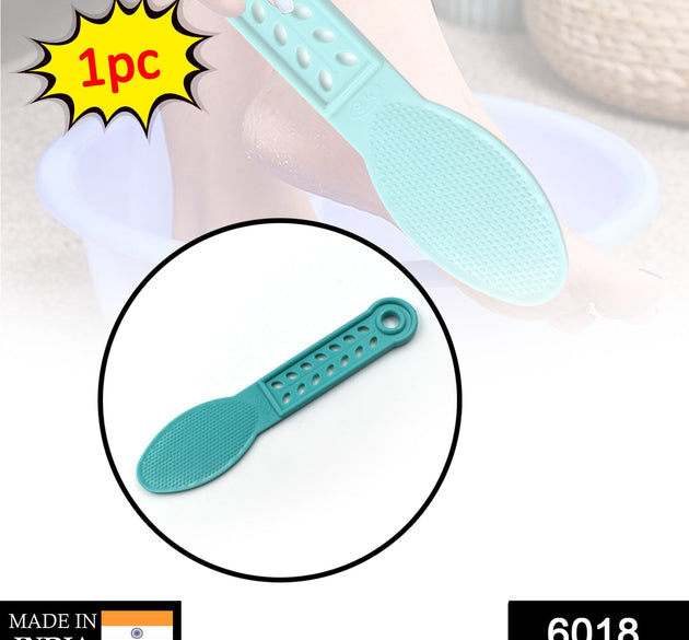 Plastic foot scrubber for pedicure.