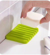 Silicone soap holder with drainage for shower use