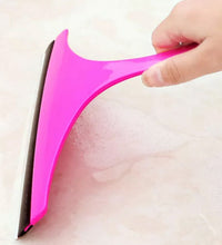 Car mirror wiper for removing water and debris