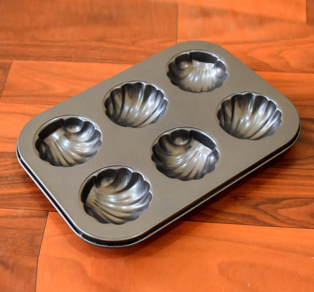 6 slot non-stick baking mold tray