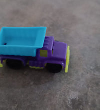 Kids' toy dumper truck with accessories