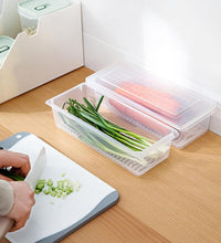 Food storage box with lid