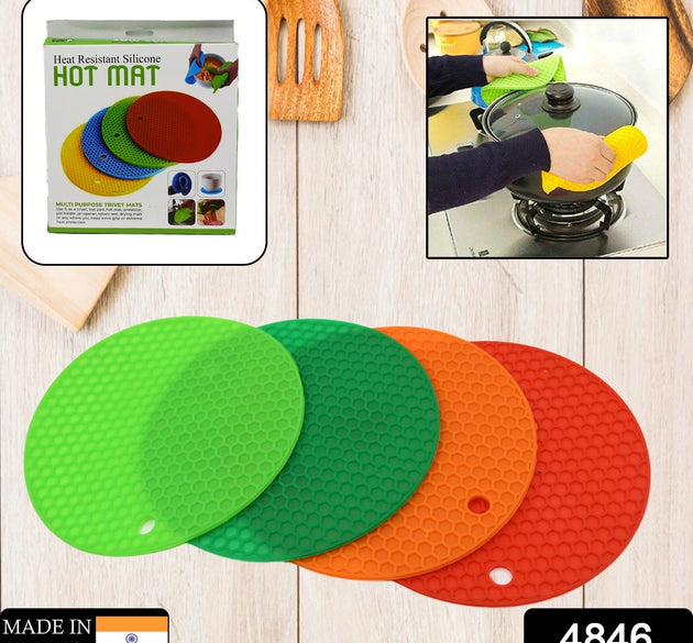 Silicone hot mat with non-slip surface