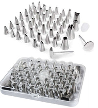 Cake decorating tool set