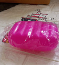 Travel soap dish with cover