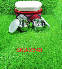 Different angles of stainless steel lunch container set