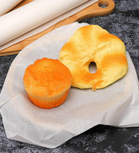 Non-stick baking paper in a roll.