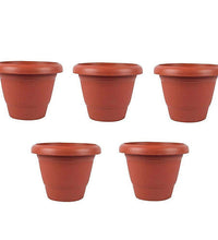 Sturdy garden planter pot for outdoor use