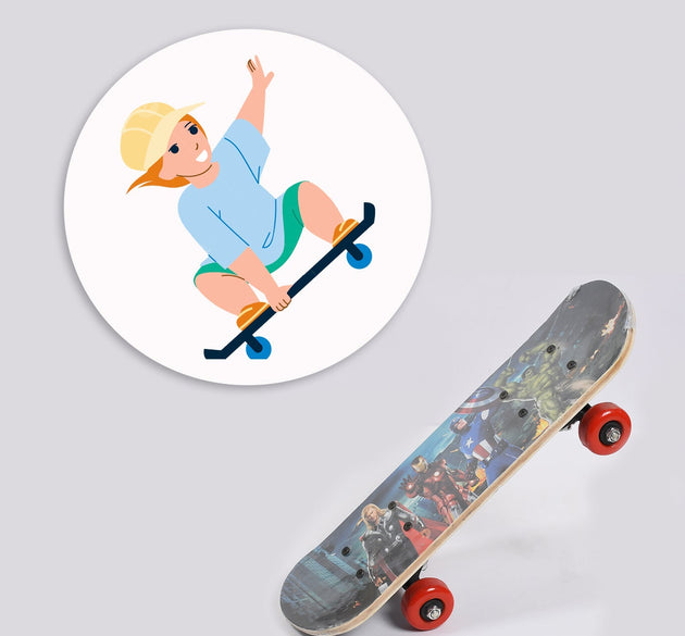 Lightweight wooden skateboard for beginners