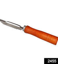 Vegetable peeler with ergonomic wooden handle and sharp blade