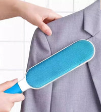 Self-cleaning double-sided pet fur remover