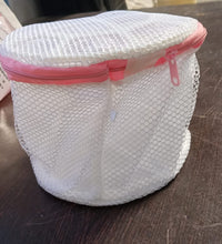 Round mesh bag for easy washing of small clothes