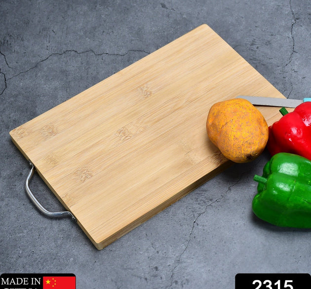 Bamboo chopping board with holder